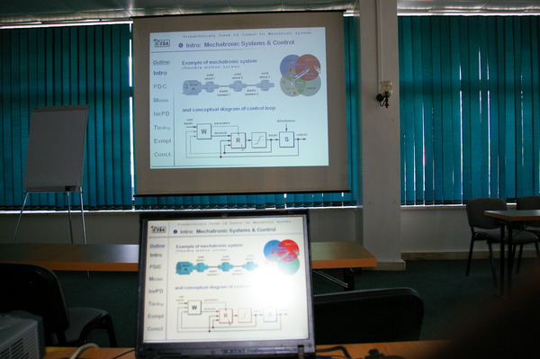 gal/Konferencie/Konferencia_PC_2009/Day1/Control_Design/medIMGP0973.JPG